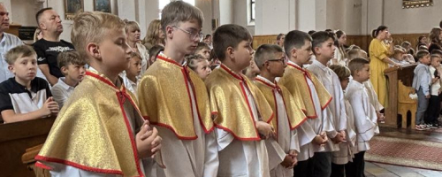 Msza Święta w kościele parafialnym